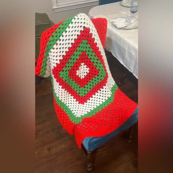 Holiday Vintage Granny Square Knit Crochet Handmade Christmas Blanket